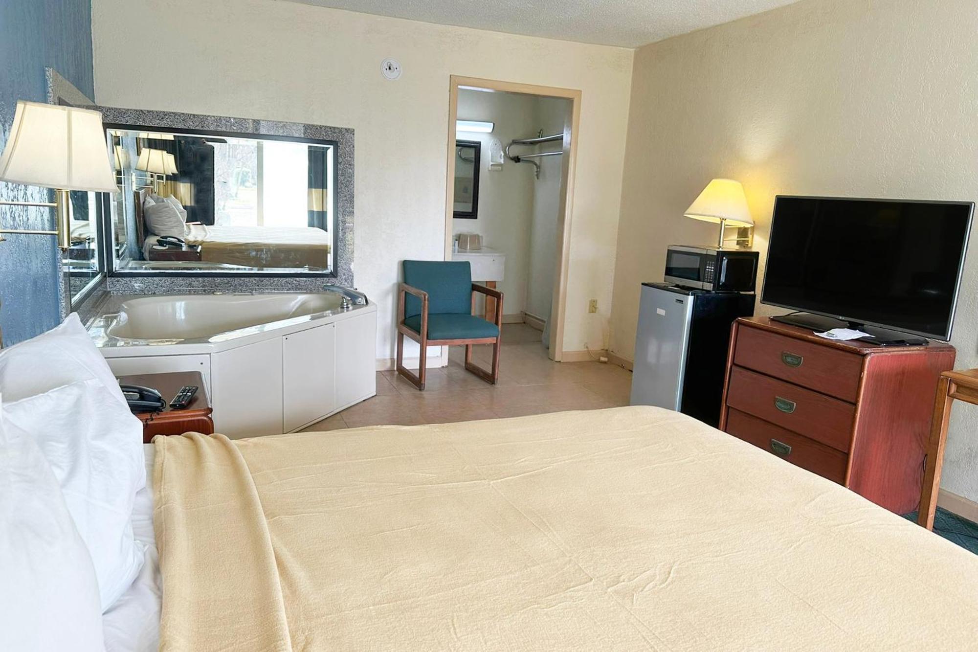 Super Inn & Suites By Oyo Milledgeville Eksteriør billede