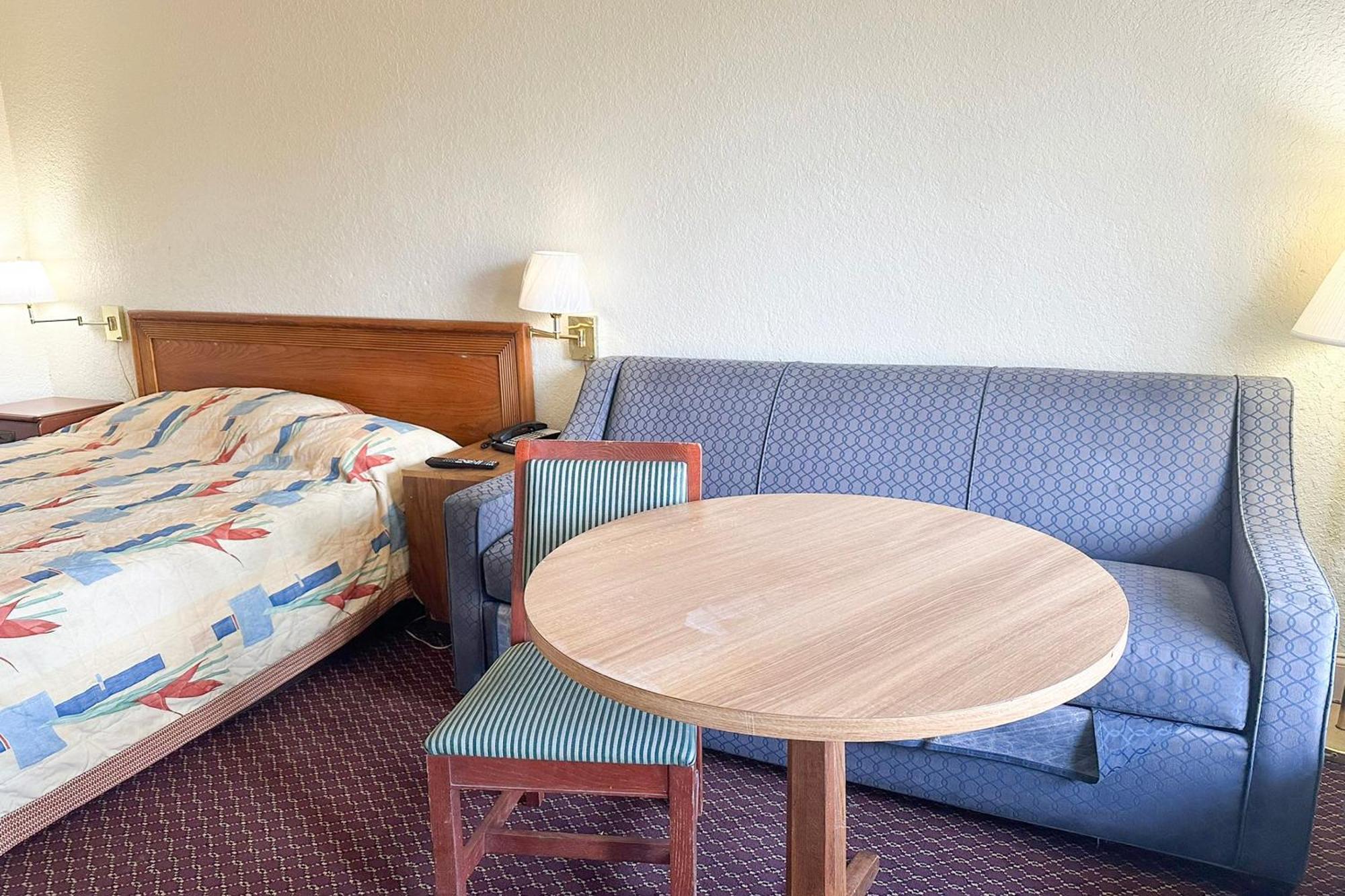 Super Inn & Suites By Oyo Milledgeville Eksteriør billede